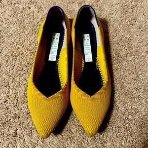 Rothys yellow points size 9